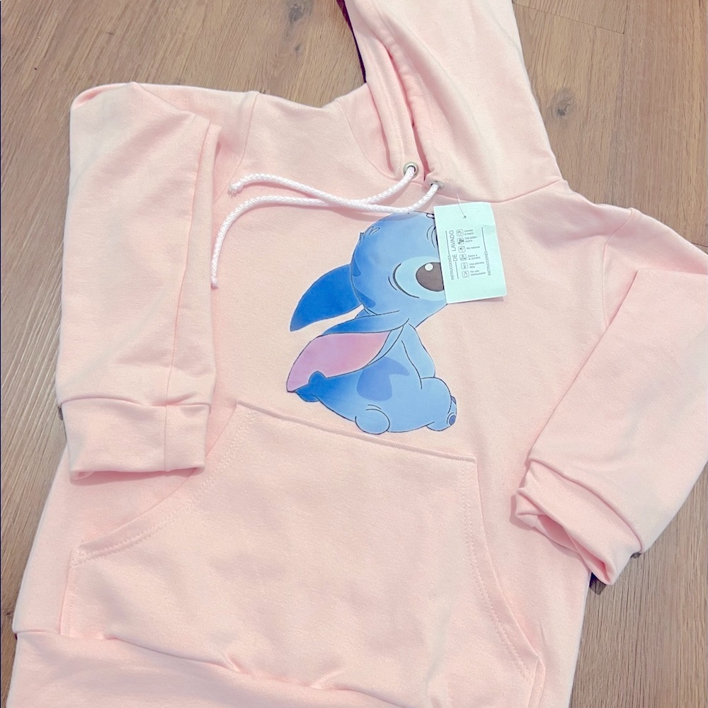 Stitch girl sweater